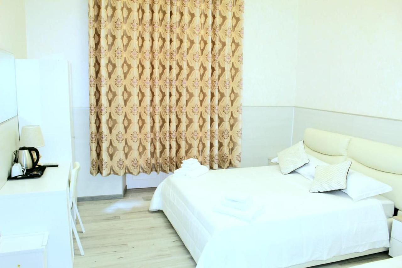 Luxury Triple Room